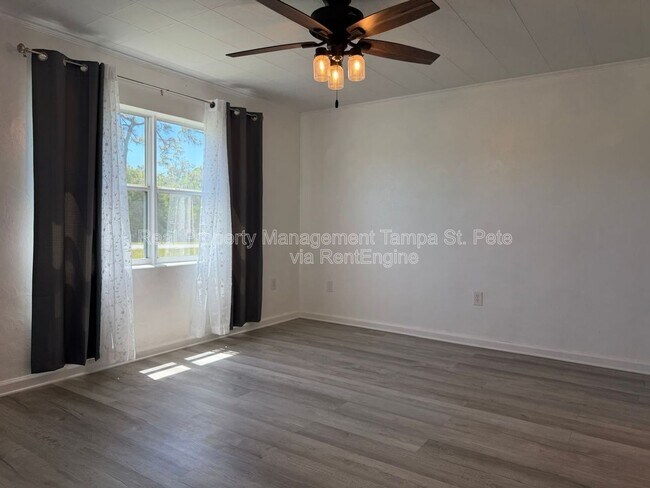Building Photo - 6900 Miami St