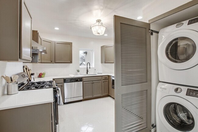 Foto del edificio - 512 Sandia St