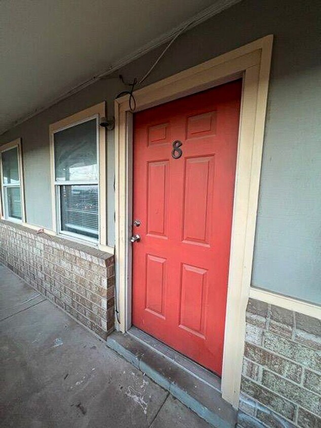 Primary Photo - For Lease - 2909 University #8 - Odessa, TX