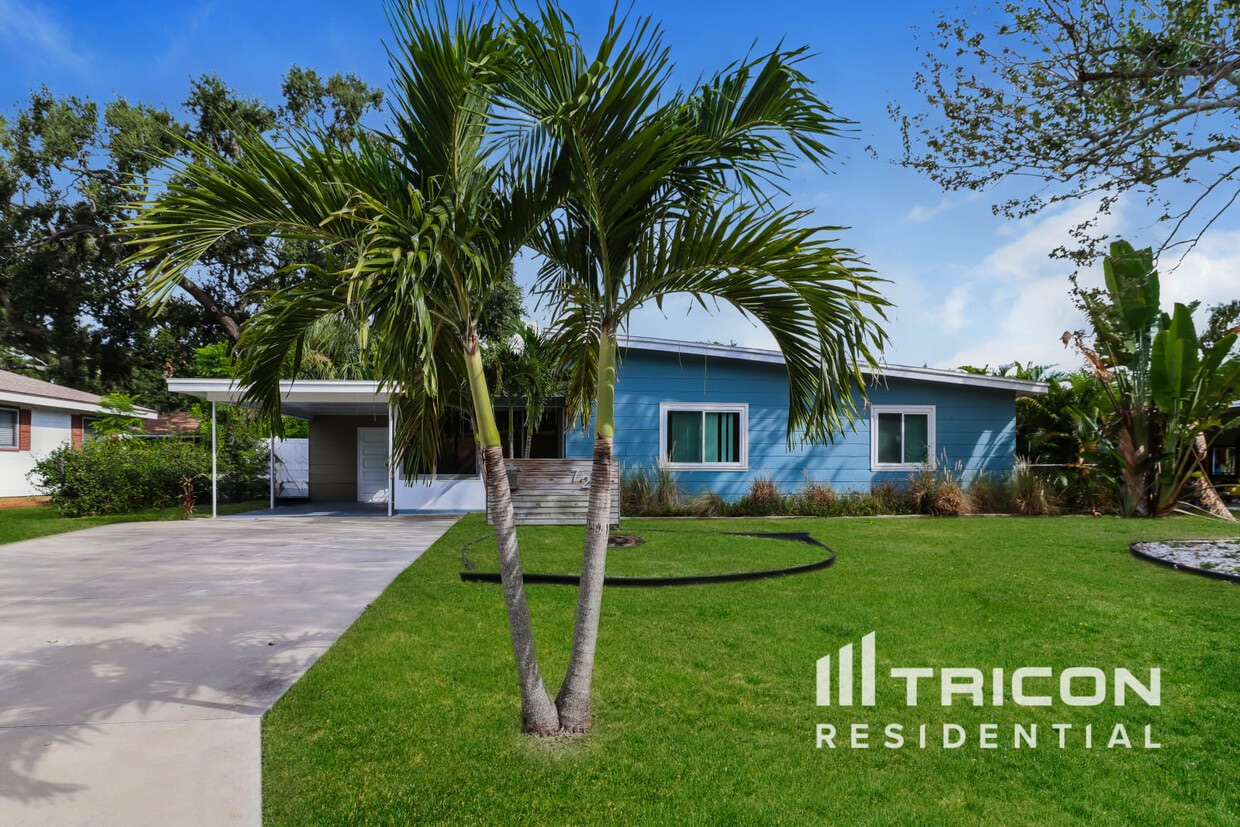Foto principal - 7217 11th Ave N