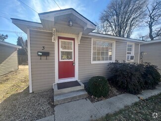 Building Photo - 2615 Heron St