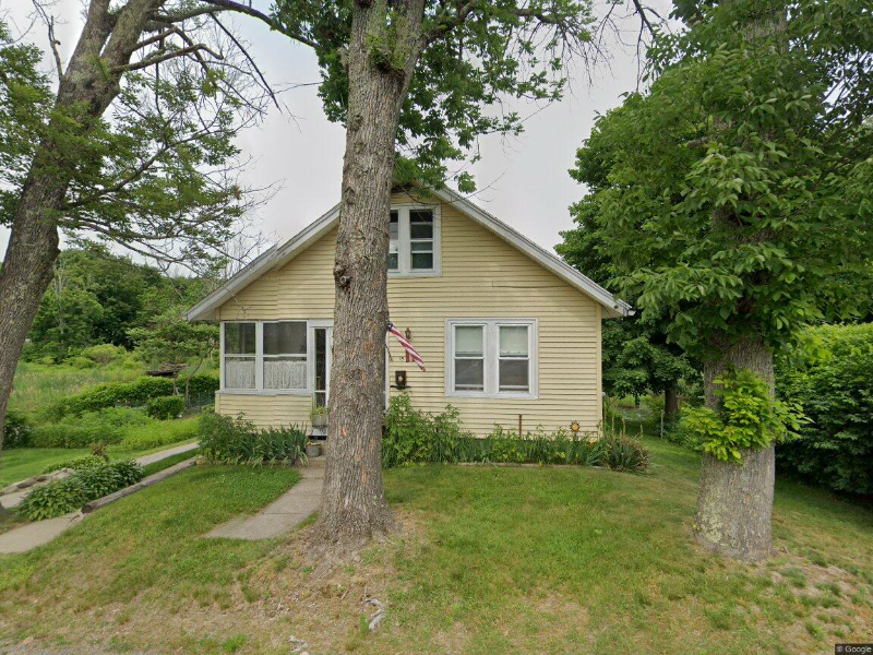 Primary Photo - 19 Boyd St