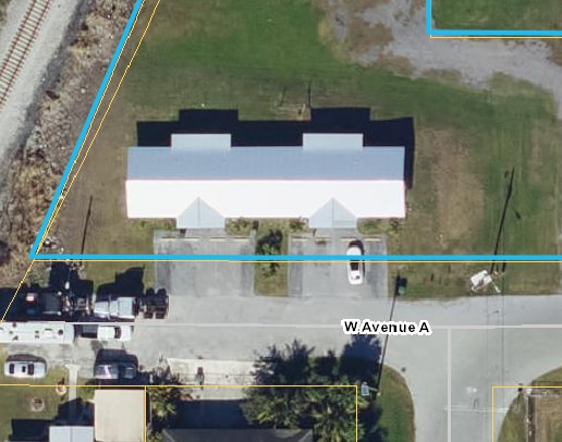 Building Photo - 1209 W Avenue A