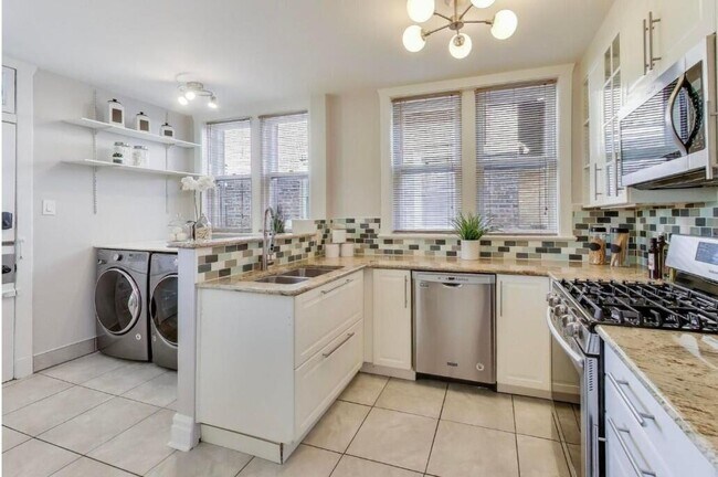 Foto del edificio - 1628 W Columbia Ave