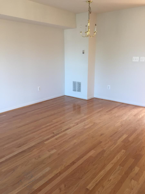 Building Photo - 12822 Rexmore Dr