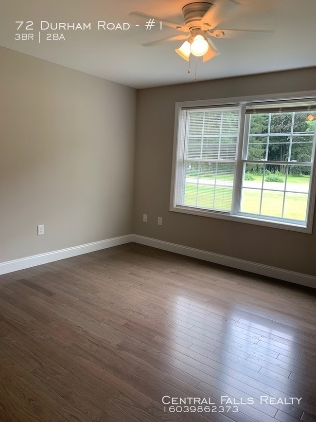 Building Photo - Brand New Duplex! Available Now !