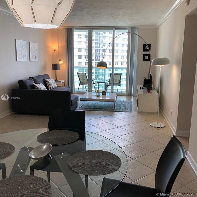 Building Photo - 3801 S Ocean Dr