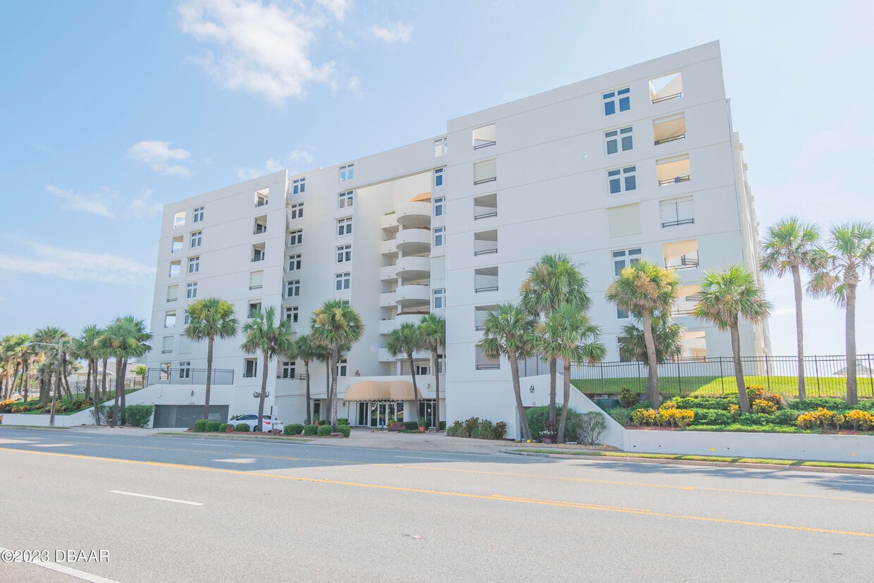 395 S Atlantic Ave Unit 504, Ormond Beach, FL 32176 Condo for Rent in