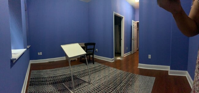 Foto del edificio - 216 W 7th St