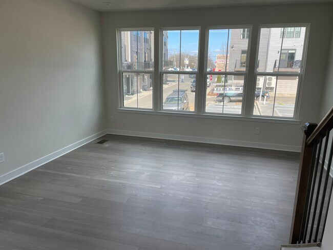 Foto del edificio - 1302 Gleason Way