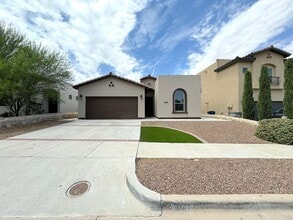 Building Photo - 3141 Red Creek