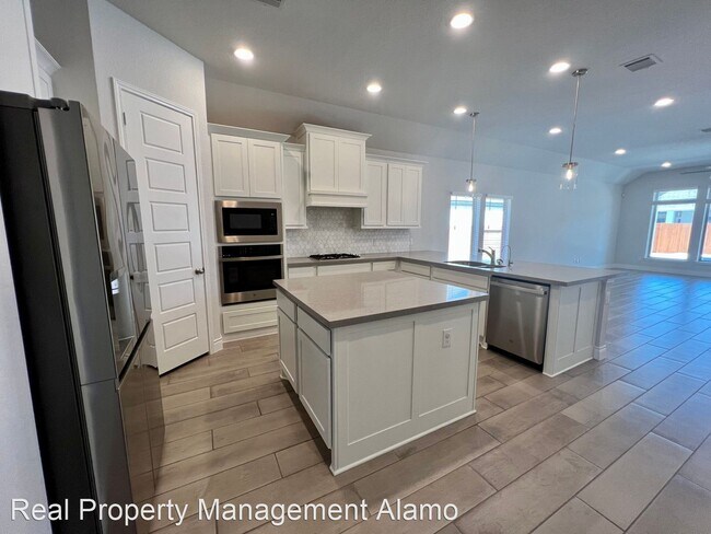 Foto del edificio - 3 br, 2 bath House - 2033 Creekview