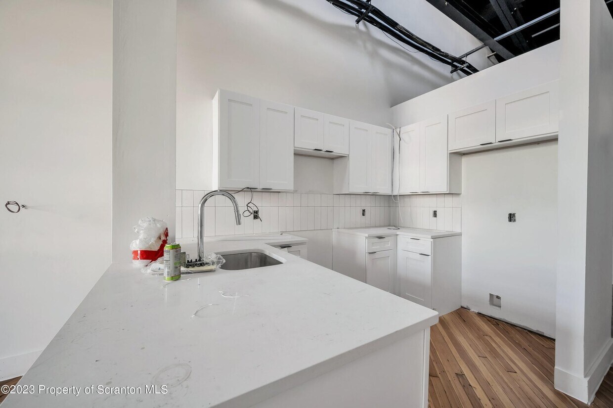 438 Penn Ave, Scranton, PA 18503 Apartments in Scranton, PA