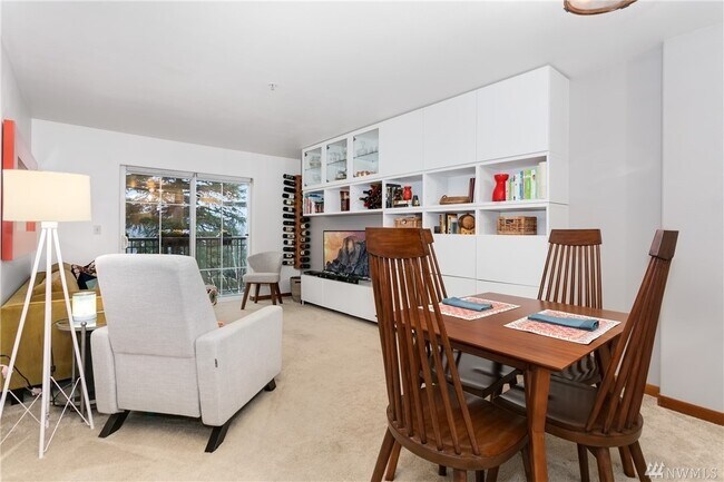 Building Photo - 1 Bed, 1 Bath West Seattle Condo!
