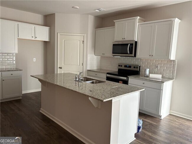 Foto del edificio - 30 Robinson Ridge