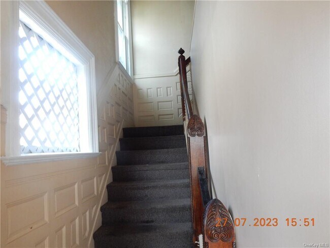 Building Photo - 47 Glen Ave