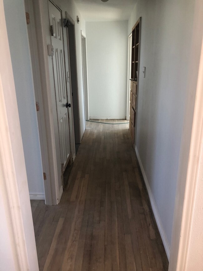 Building Photo - Custom Remodeled Home on a Tree lined street in Benbrook!!  Bonus Room could be game room extra l...