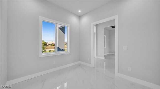 Foto del edificio - 1029 NW 35th Pl