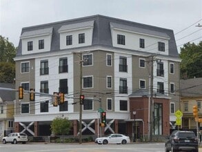 Building Photo - 2 Silver St