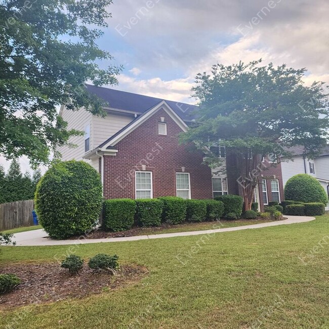 Building Photo - 4700 Stonecrop Dr