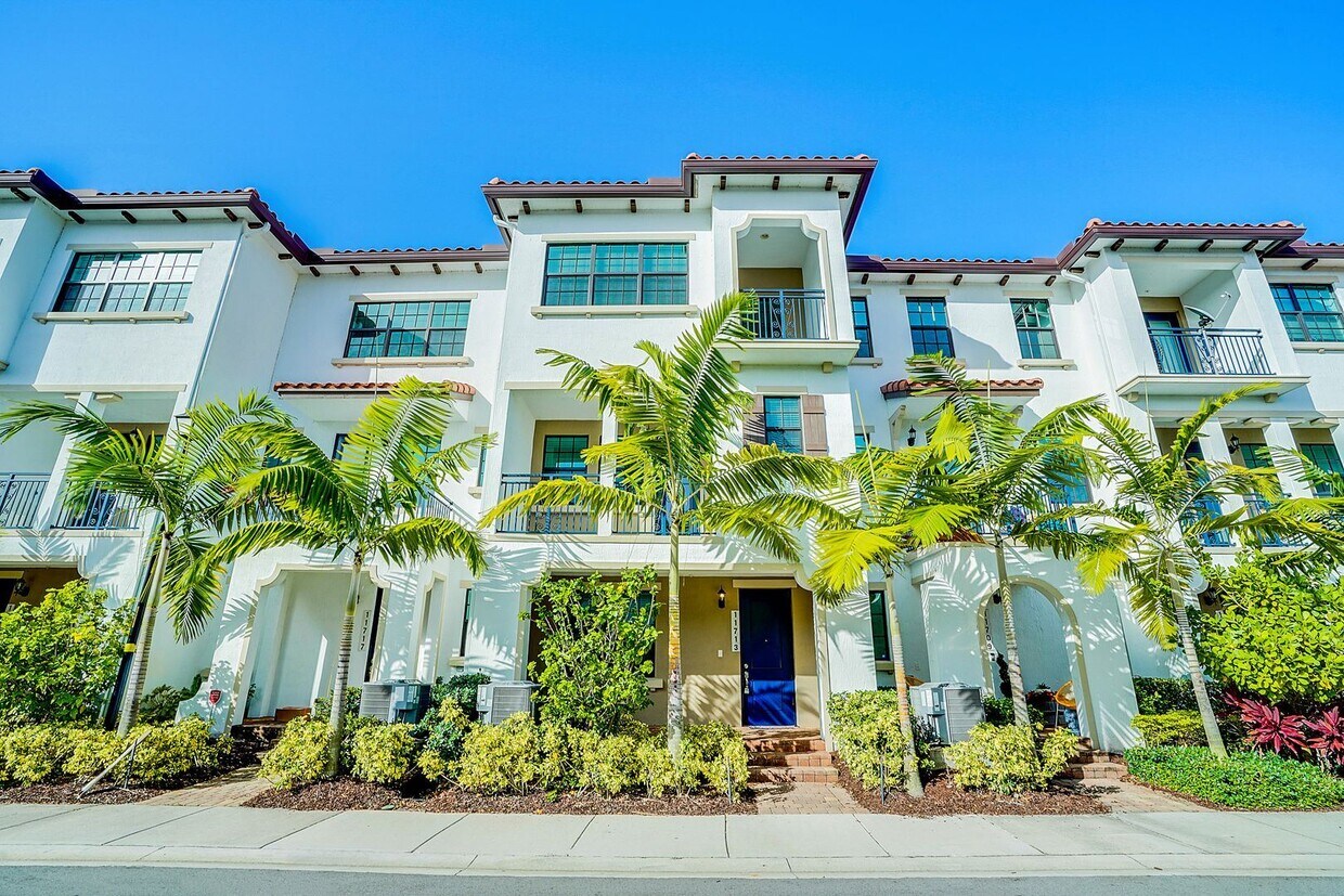 Primary Photo - 3 br, 3.5 bath House - 11713 SW 13 Ct