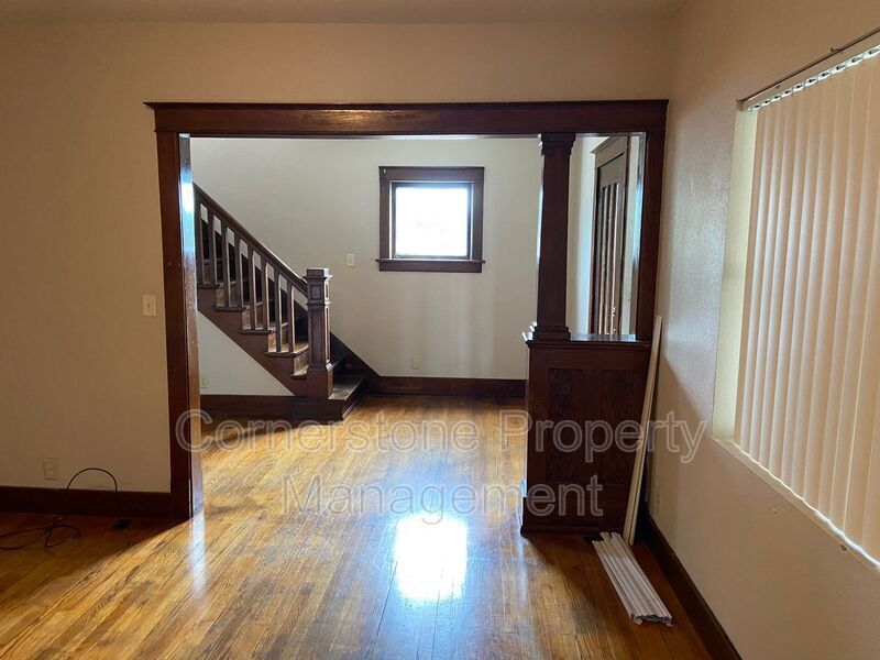 Primary Photo - 311 S 6th St