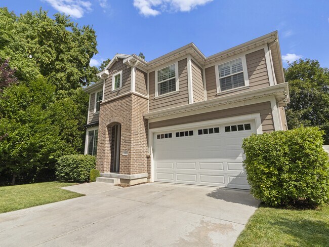Foto del edificio - 1319 E Foxmont Ln