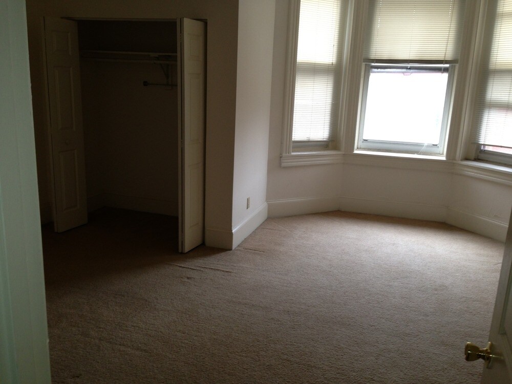  - 110 E Preston St