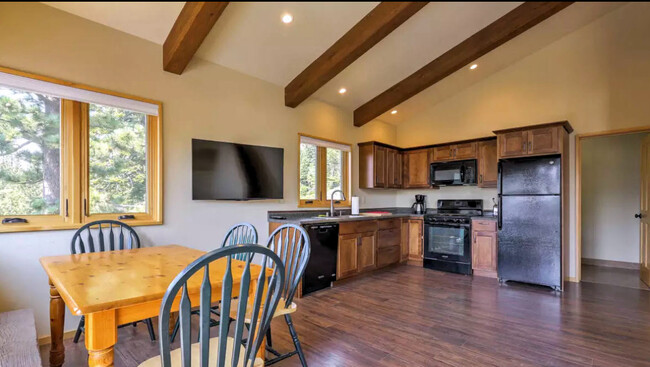 Building Photo - 58330 Donner Summit Rd