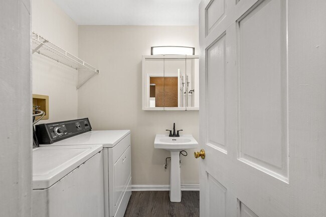 Foto del edificio - Stunning 3 bedroom home in South Side avai...