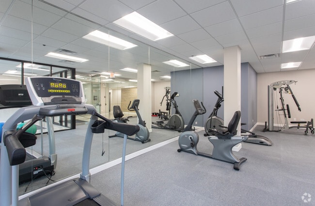 Fitness Center - Acclaim on North Avenue