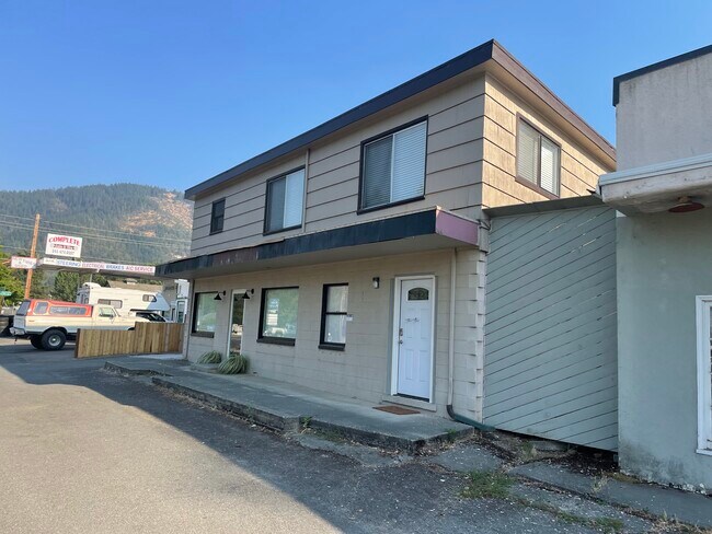 Foto del edificio - 1495 Rogue River Hwy