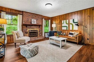 Building Photo - 640 Farrar Ct