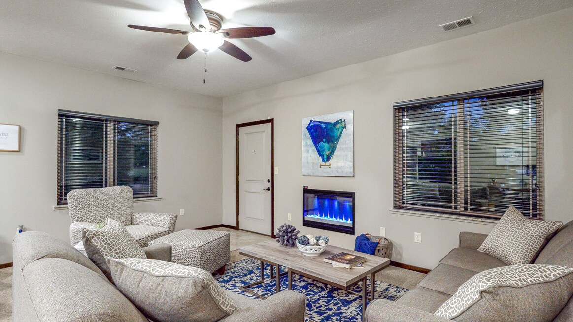 The Villas at Wilderness Ridge Apartments 8801 Executive Woods Dr