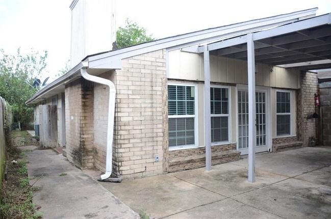 Building Photo - 4218 Boone Rd