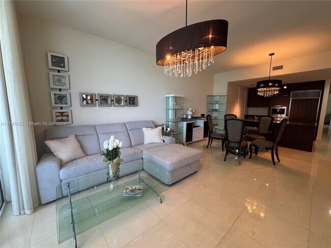 Foto del edificio - 15901 Collins Ave