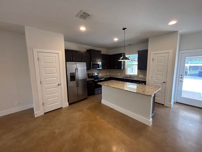 Building Photo - Modern Downtown Living in Historic Dignowi...