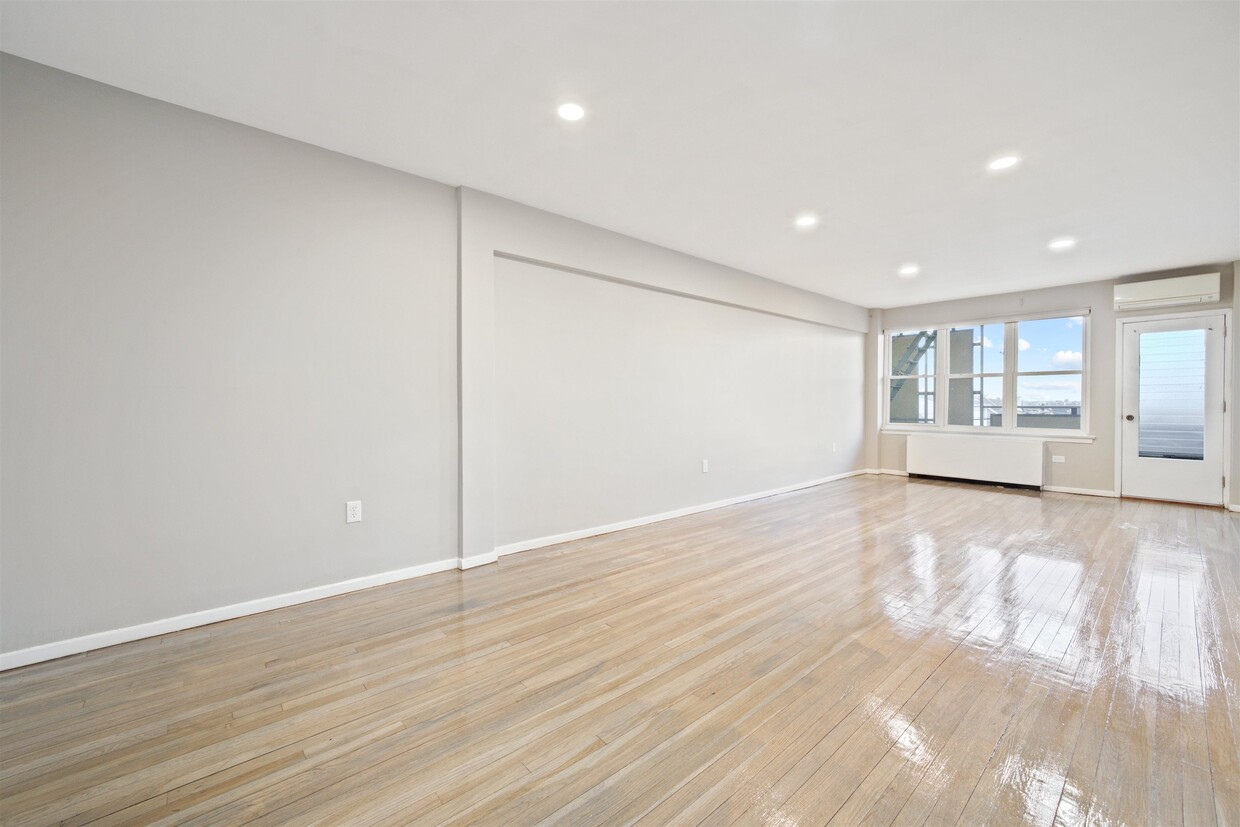 Foto principal - 795 Avenue C