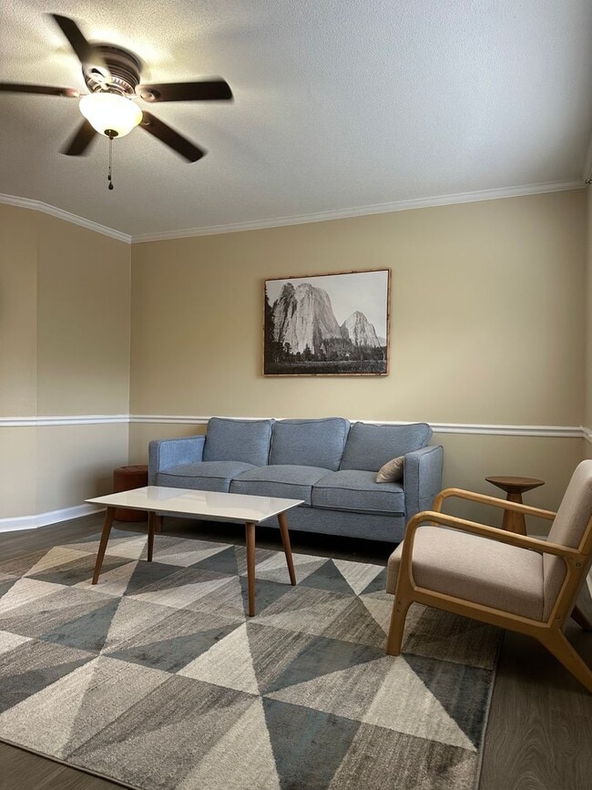Building Photo - Furnished Townhome is Great North Augusta ...
