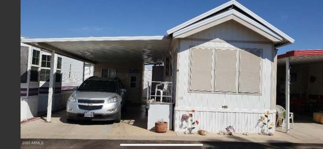 Building Photo - 114 E Gila Dr