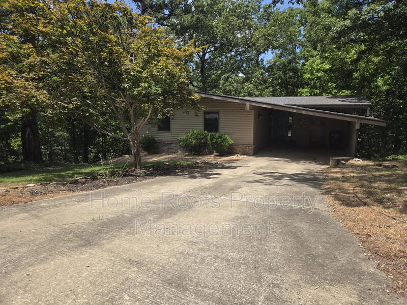 Primary Photo - 6 Lambeth Cir