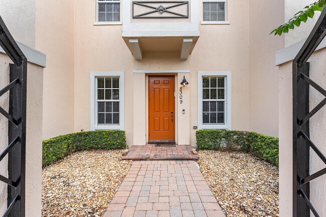 Foto del edificio - 8309 NW 8th Way