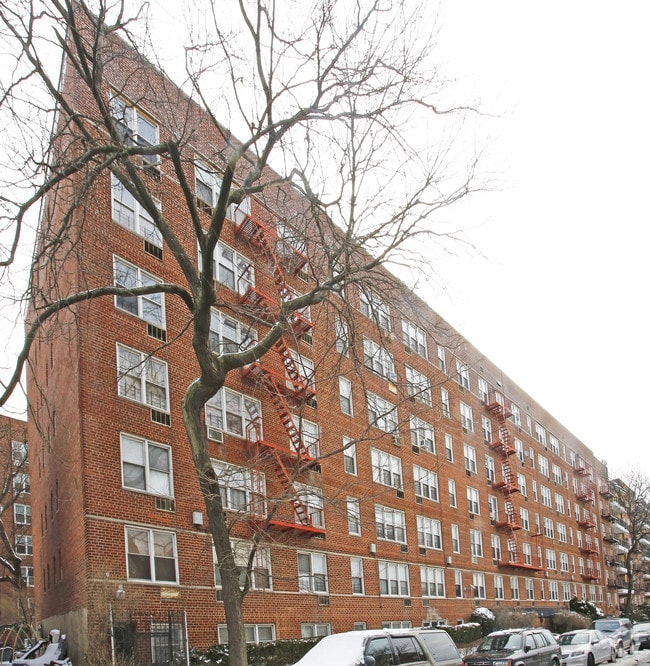 Foto principal - 745 E 31st St