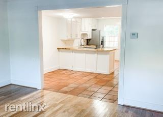 Building Photo - 2 br, 2 bath House - 3939 Montclair Rd # 3939