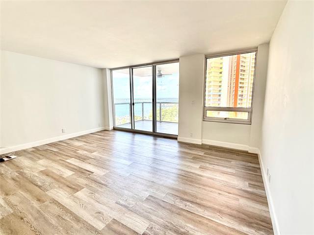 Foto del edificio - 1541 Brickell Ave