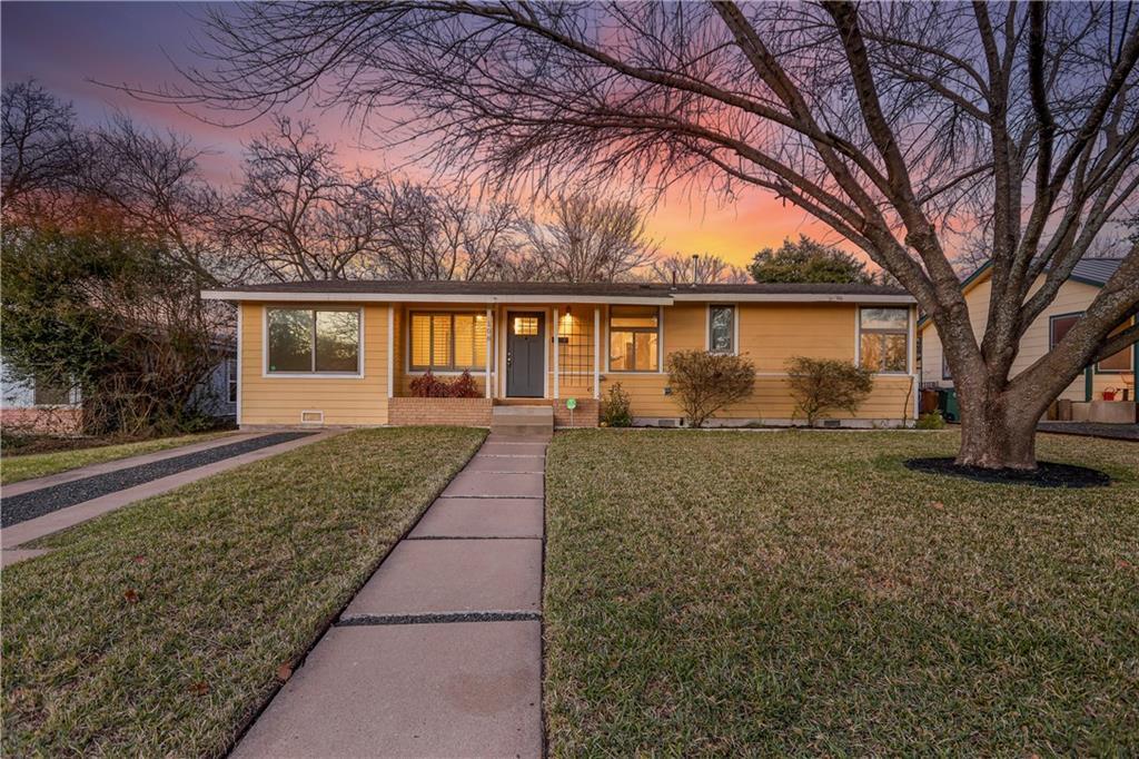 Foto principal - 108 E Skyview Rd