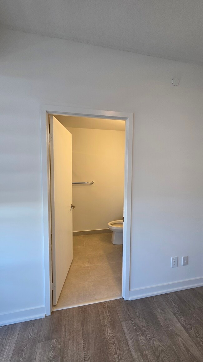 Building Photo - 225 Malta Av