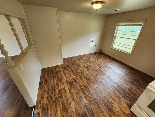 Foto del edificio - 1021 Hillside Dr