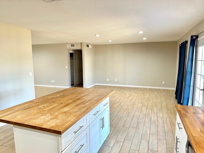Foto del edificio - 17828 N 48th Dr