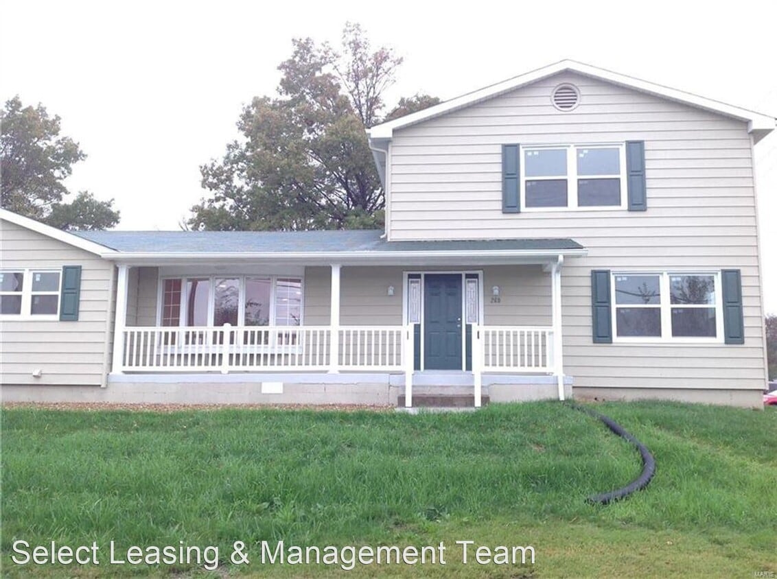5 br, 3.5 bath House 269 Firehouse House Rental in Troy, MO